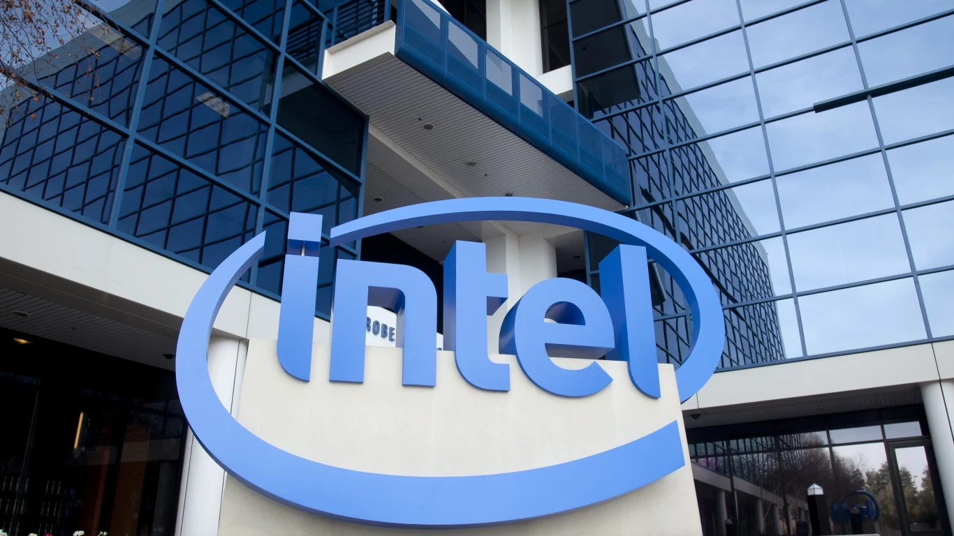 Intel Rises 3% as SpaceX, Tesla, and xAI Tap Chip Giant for Ambitious TeraFab Project