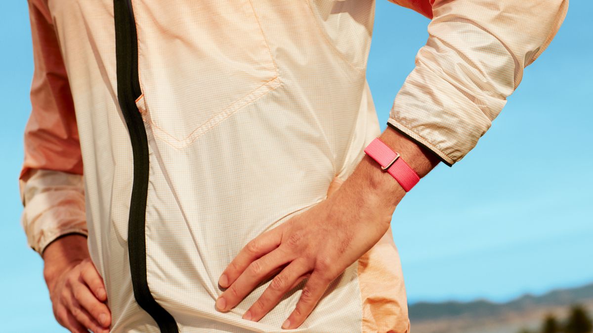 Forget the Whoop 5.0 &mdash; The new Fitbit Air is a screen-less, subscription-free fitness tracker for the masses | Tom's Guide